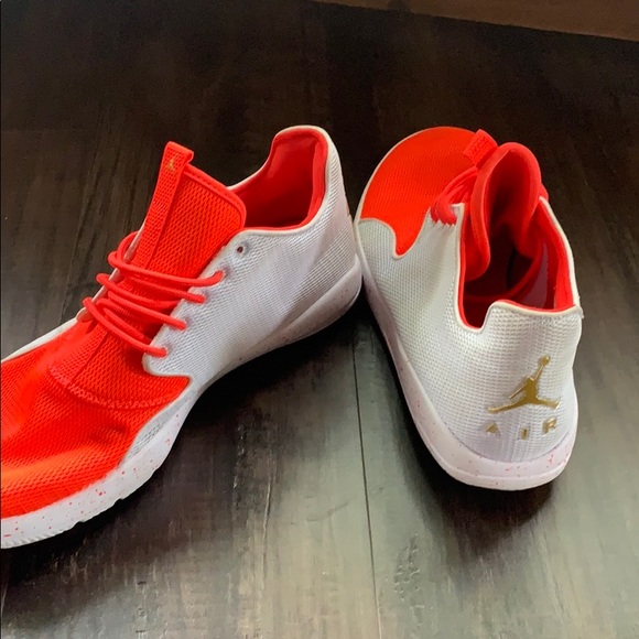 jordan eclipse orange